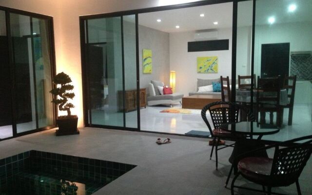 Iris Villa