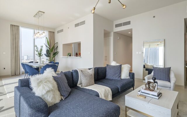 Spacious Apt With Incredible Canal and Park Views