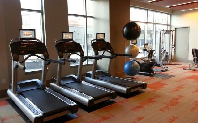 Global Luxury Suites at Park Crest Lofts