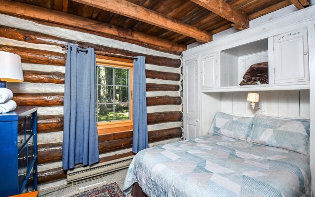 Tucked Inn 4 Bedroom House