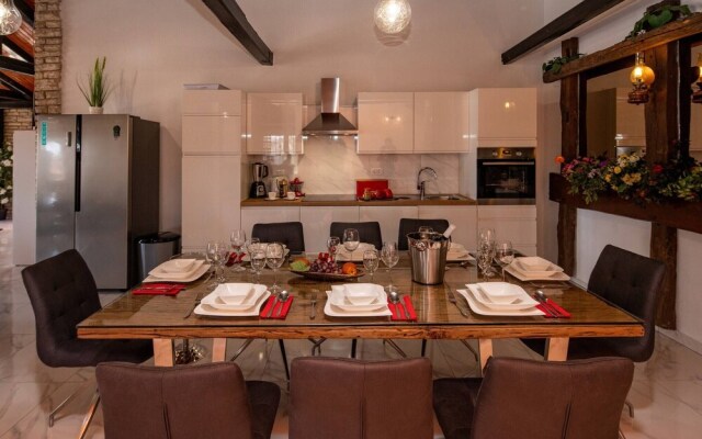 Xxxl Villa Ancora For 262 Guests