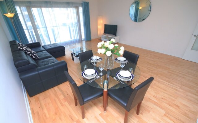 Grand Canal Quay Beautiful Apartment