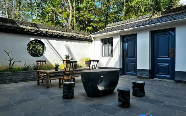 Taohuatan Xixuan Mengge Homestay (Taohuatan Scenic Area)