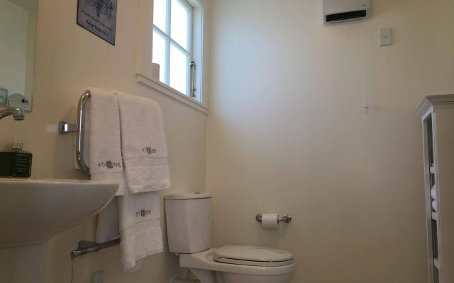 Aylstone Boutique Retreat