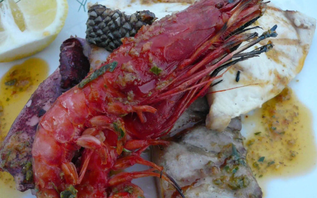 Lantana Resort Hotel & Apartments