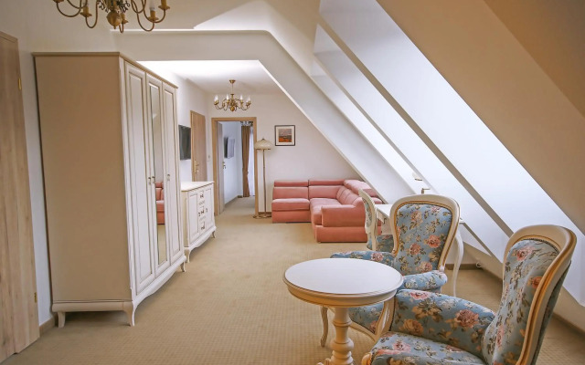Hotel Paryski Art & Business