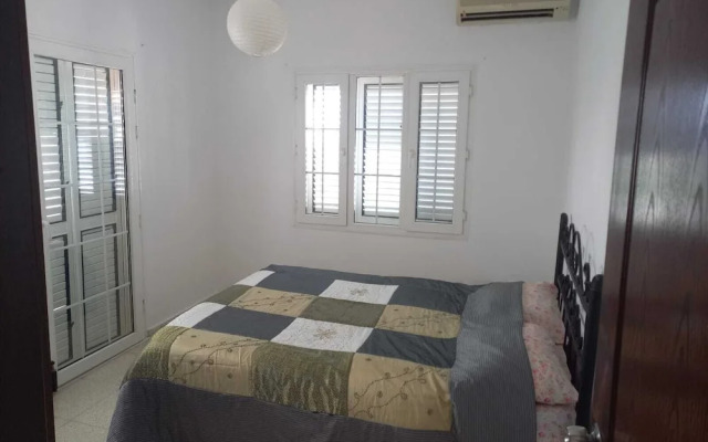 Beautiful and Large 3-bed Villa in Lapta, Cyprus