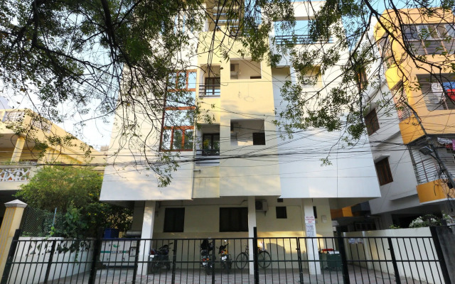 OYO 20004 SilverKey Kodambakkam