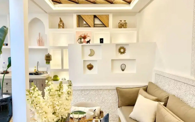 Beautiful Arab House With Swimming Pool