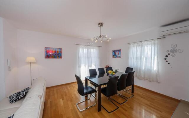 Apartment Selak