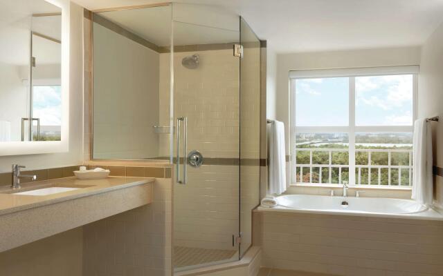 Embassy Suites by Hilton San Juan Hotel & Casino