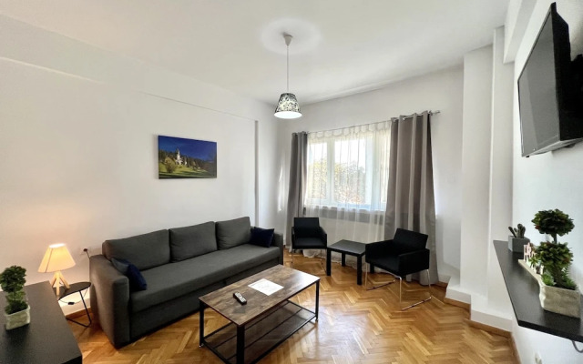 Downtown Victoria Apartments By CityBookings