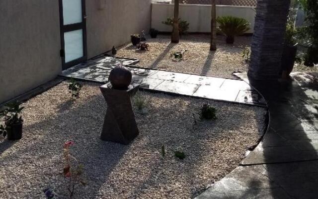 26a on Sunbrae Private bathroom FREE Wi-Fi