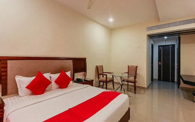 OYO 24799 Redlas Inn