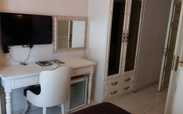 Azade Butik Otel