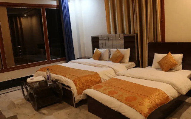 Hotel Malam Jabba Palace