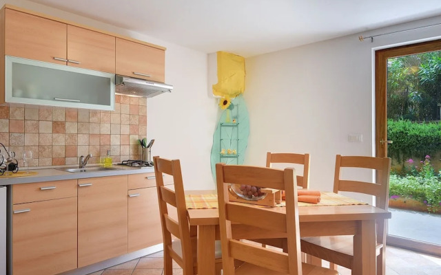Spacious Home With Private Terrace and Garden