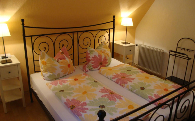 Poppenga - Feha Wallperle