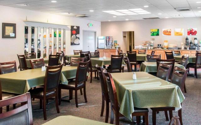 Quality Inn & Suites Escanaba North