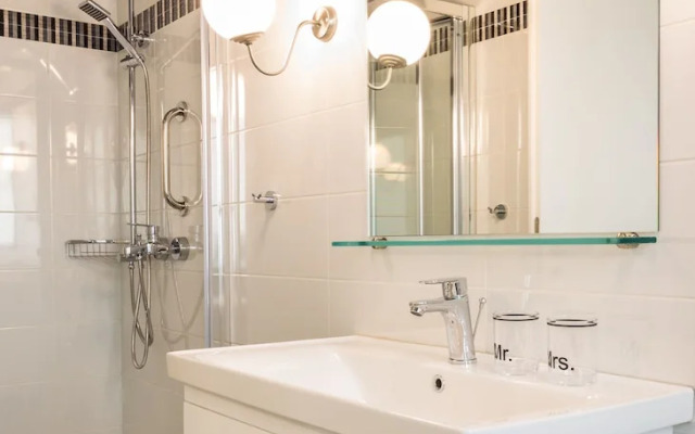 Exceptionally located apartment in Plaka
