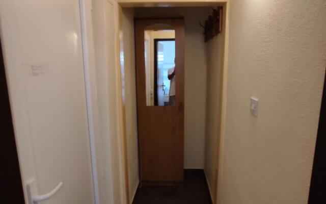 Naki - Terrace & Free Parking - Studio