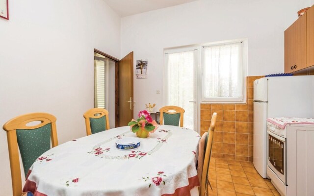 Awesome Apartment in Barbat-rab With 3 Bedrooms and Wifi