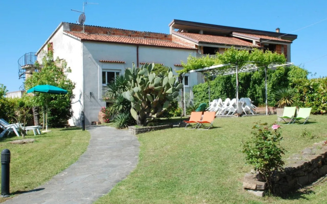 Villa a Velia con Spiaggia di Mare