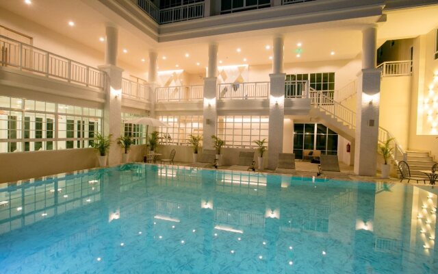 De Hug Hotel & Residence