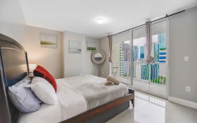 Wonderful 3BR Condo at Brickell