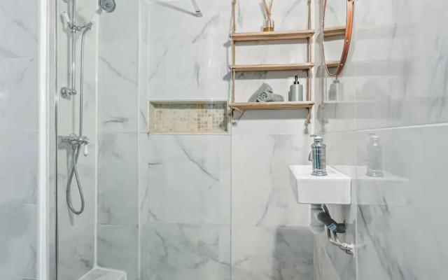 Stylish 1BR - Walkable to Opera & Louvre