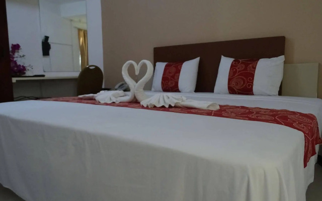 Hypertek Hotel