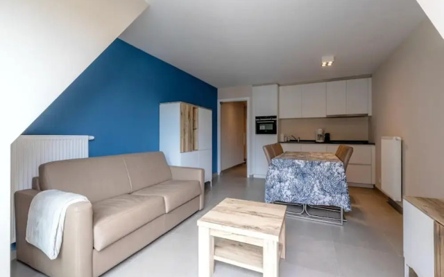 2-bedroom Flat With Side sea View