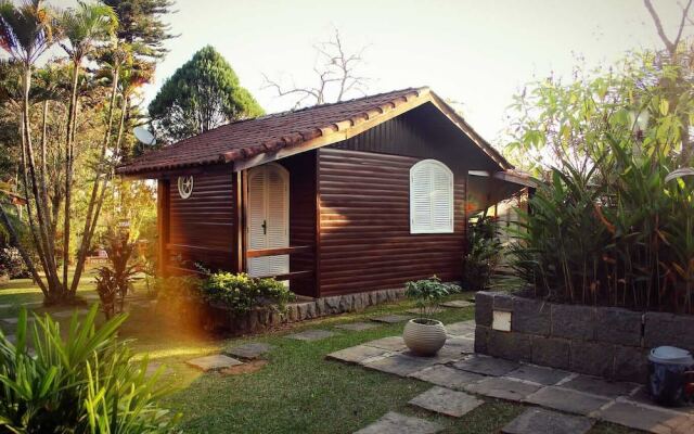 Village Colonial Hotel