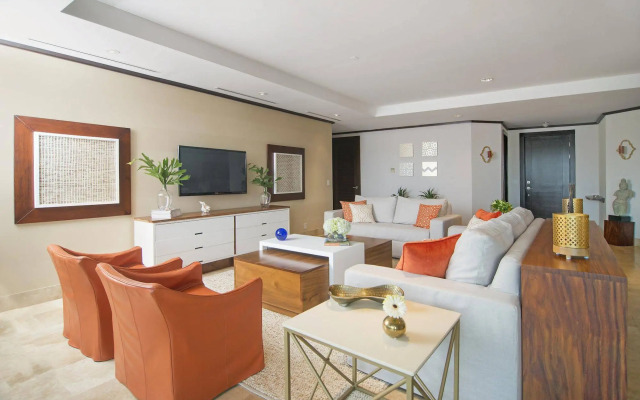 Papagayo Luxury
