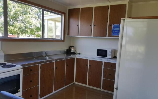 High Country Motel and Backpackers
