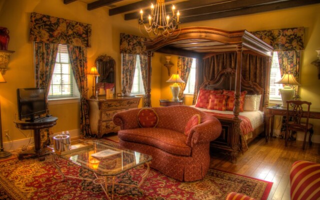 Casa De Solana Bed & Breakfast