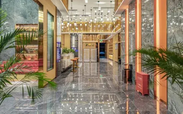 Manhao Holiday Inn