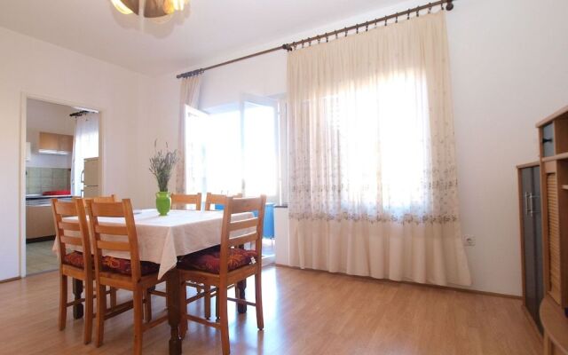 Apartment 1435