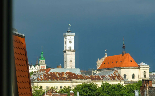 Rius Hotel Lviv