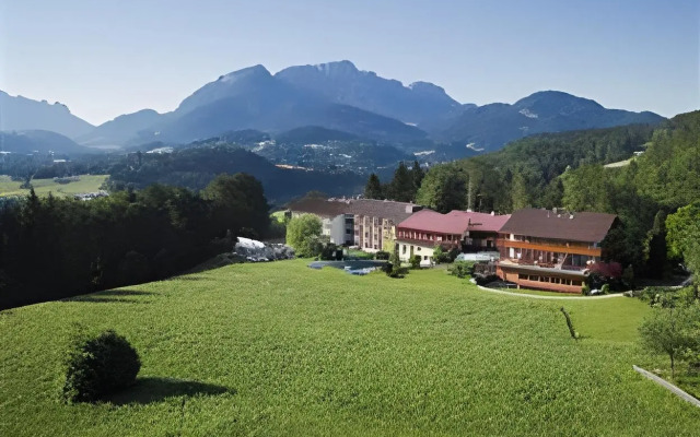 Alm- & Wellnesshotel Alpenhof