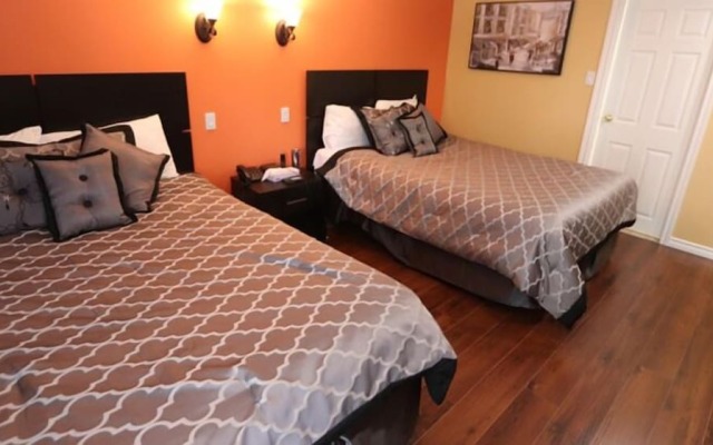 Twin Peaks Motel Napanee