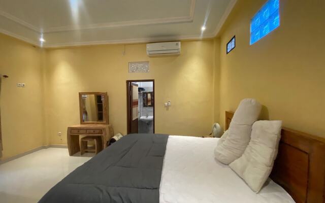 Capital O 93844 Arta Adi Homestay NearBali Zoo
