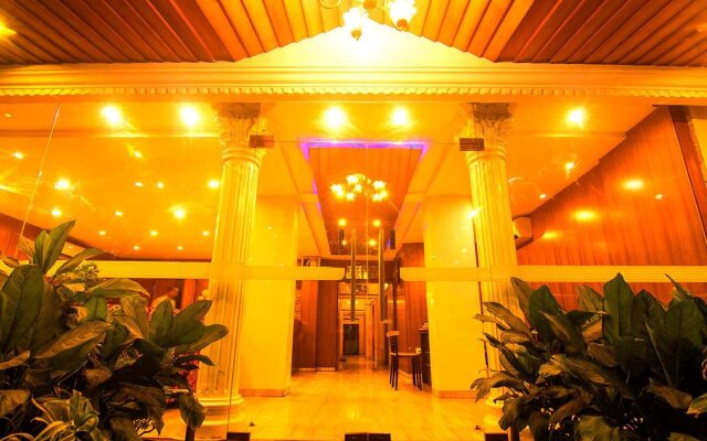 Jjs Park Inn