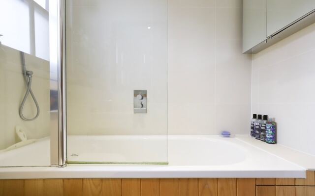 Unique 2 Bedroom House With Yoga Studio