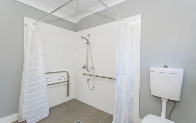 Shoal Bay Holiday Park