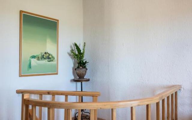 Traditional Sea Side Cottage