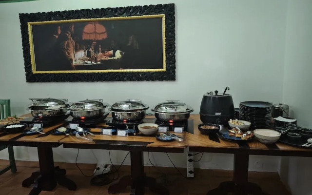 Bel Abri Colonial Living