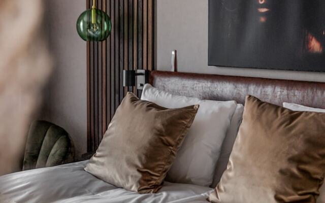XHOTEL