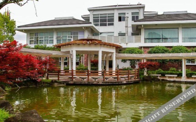 Wangfeng Gaden Hotel