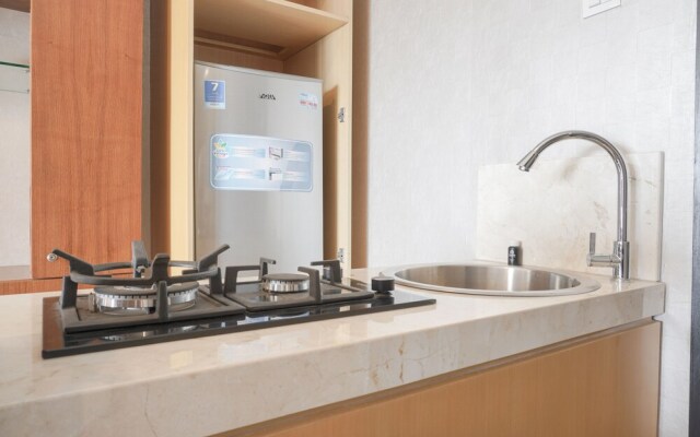 Nice And Comfort 1Br At The Wave Kuningan Apartment